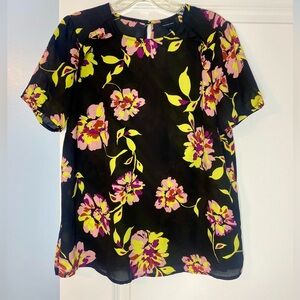 🍓6/$15🍓 Who What Wear Target Black Floral Top